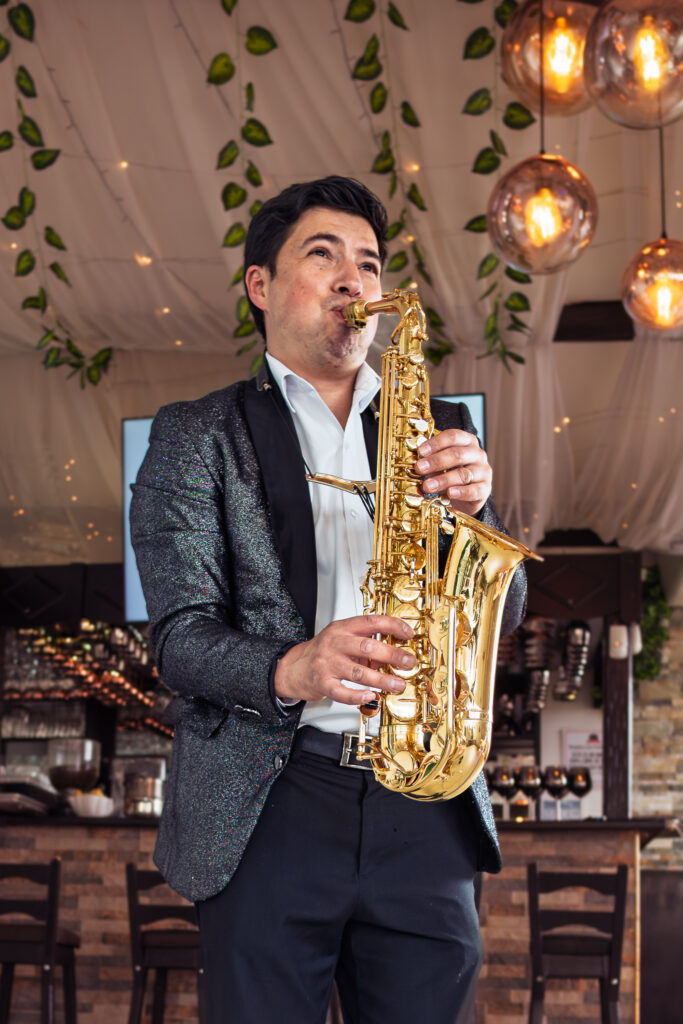 Saxofonista en Bogotá, fotografía por Nicolás Melgarejo